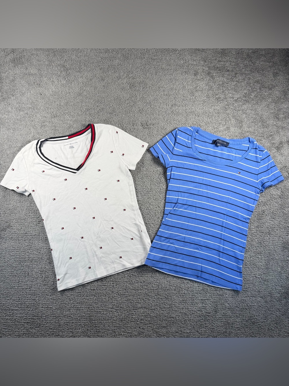 Lot Of 2 Tommy Hilfiger Women's Short Sleeve V Neck All Over T Shirt Tees Stripe